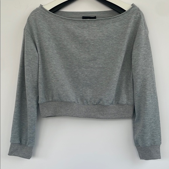 Cider Grey Asymmetrical Neck Long Sleeve Crop Top  Sweater Small - Picture 5 of 15